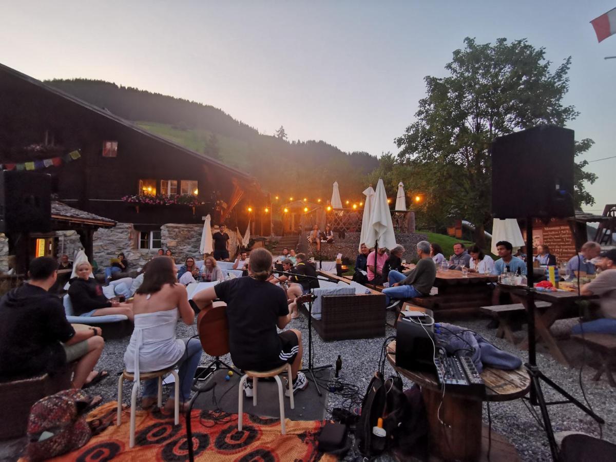 Mountain Hostel Gimmelwald Exterior photo